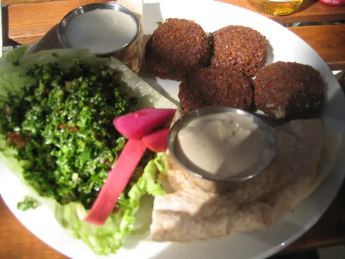 Falafel-Wrap